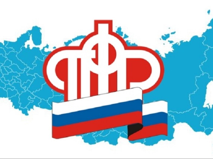 Почти 73 тысячи жителей Санкт-Петербурга и Ленинградской области с начала года оформили электронные трудовые книжки.